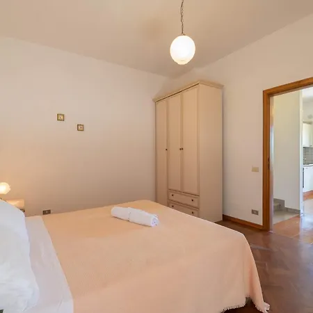 Апартаменти Poggio Delle Rose Tuscany Relais *